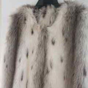 Faux Fur Vest Size Large